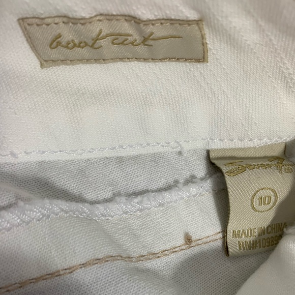 Seven7 Ladies Bootcut White Jeans Sz 10 - Picture 3 of 8